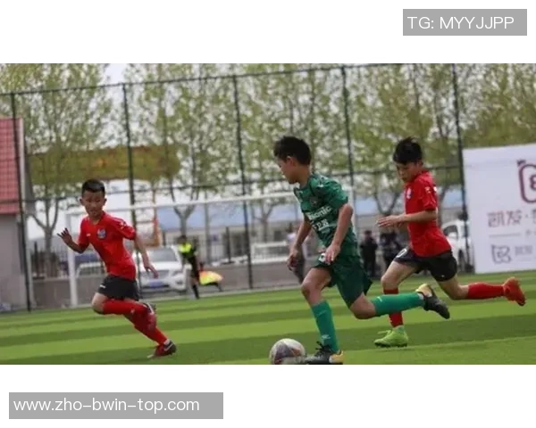 摩腾足球4700助力青少年成长打造全新足球训练体验与竞技平台